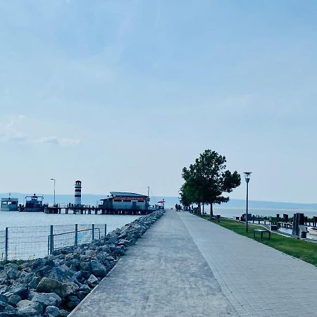 Martinshof Appartement Podersdorf am See Buitenkant foto