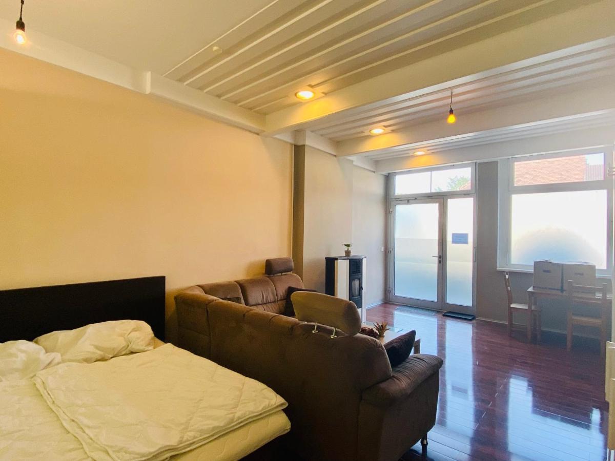 Martinshof Appartement Podersdorf am See Buitenkant foto